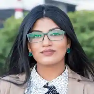  Anjali Shah