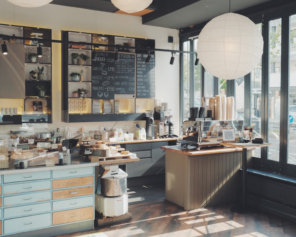 Aloha API and Custom Integrations for Restaurants 27 white and brown wooden counter